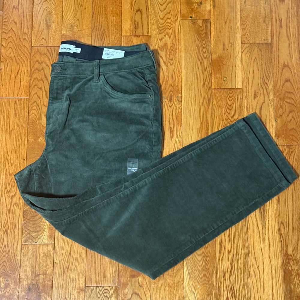 Sonoma Women’s Dark Green Corduroy Pants